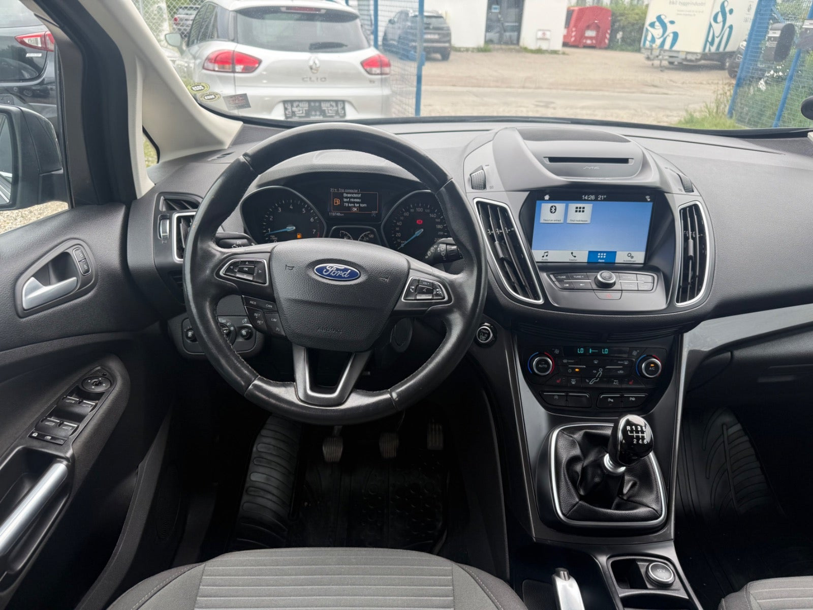 Grå Ford C-MAX fra 2019