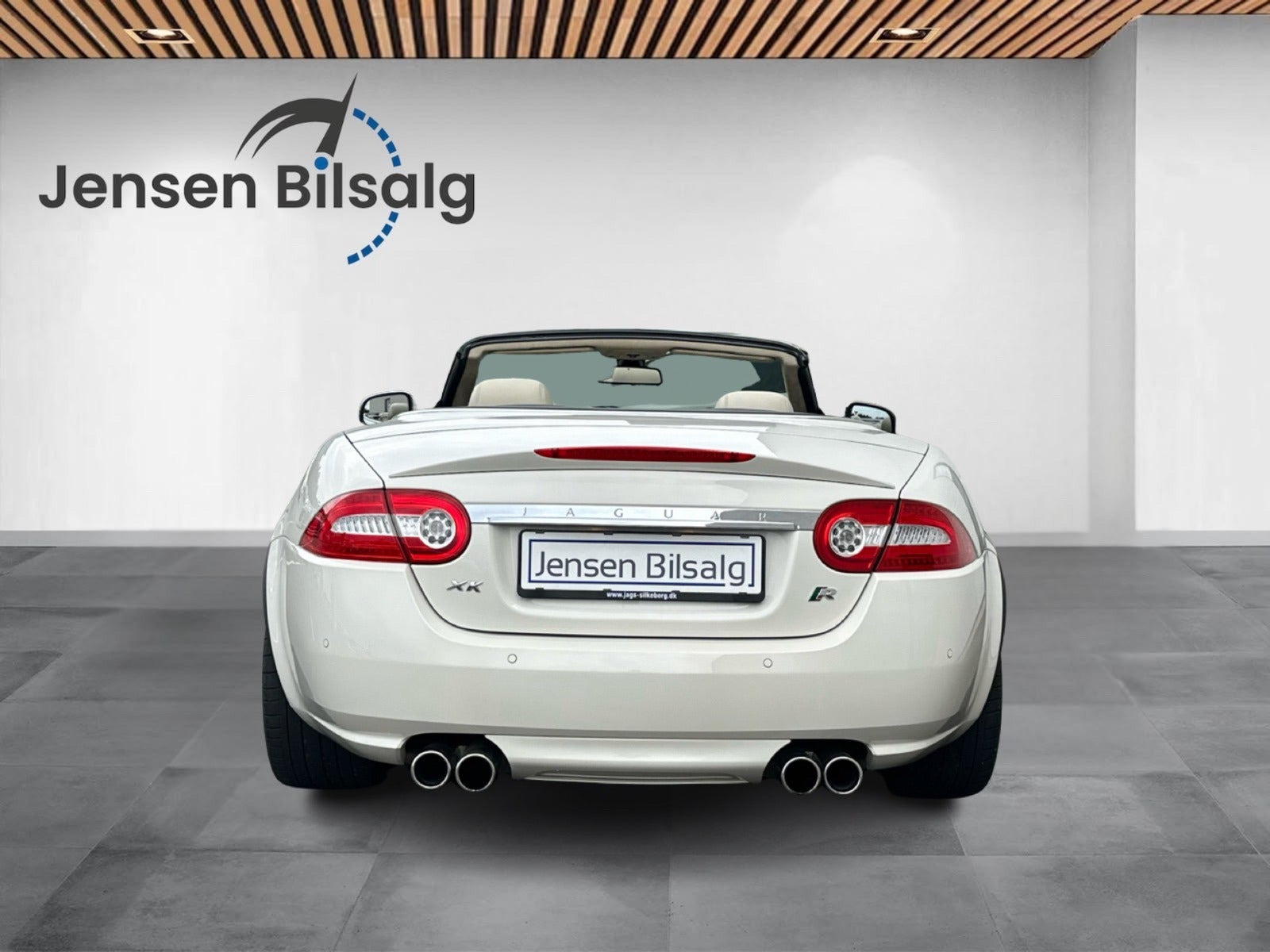 Hvid Jaguar XKR fra 2009