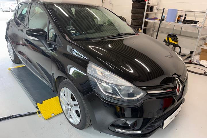 Sort Renault Clio IV fra 2017