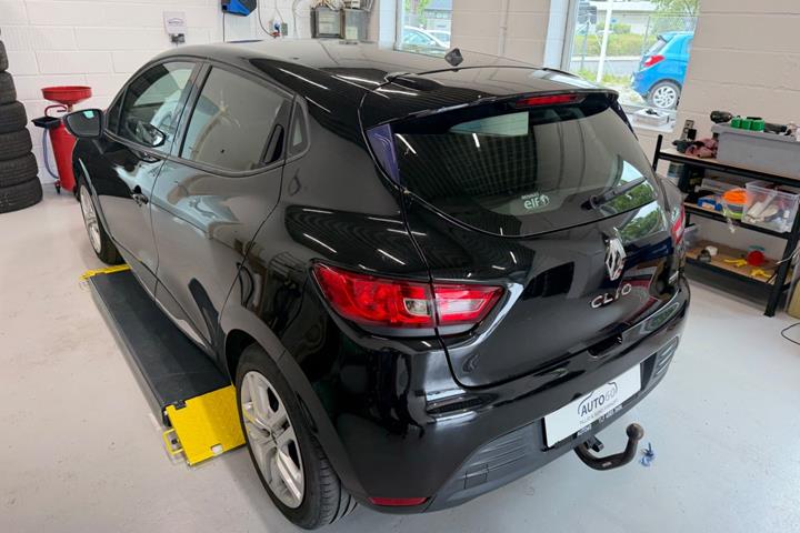 Sort Renault Clio IV fra 2017