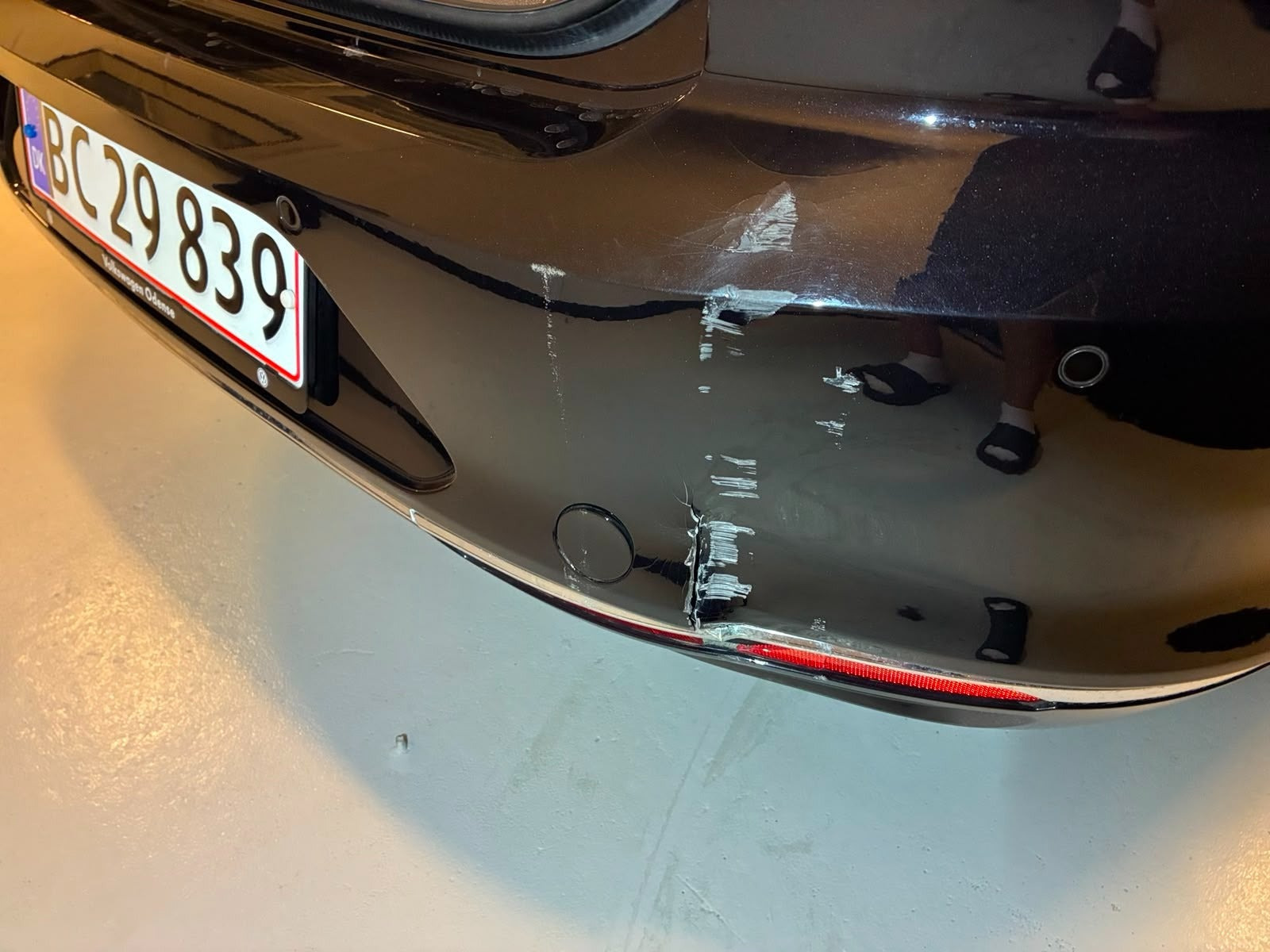 Sort VW Passat fra 2016