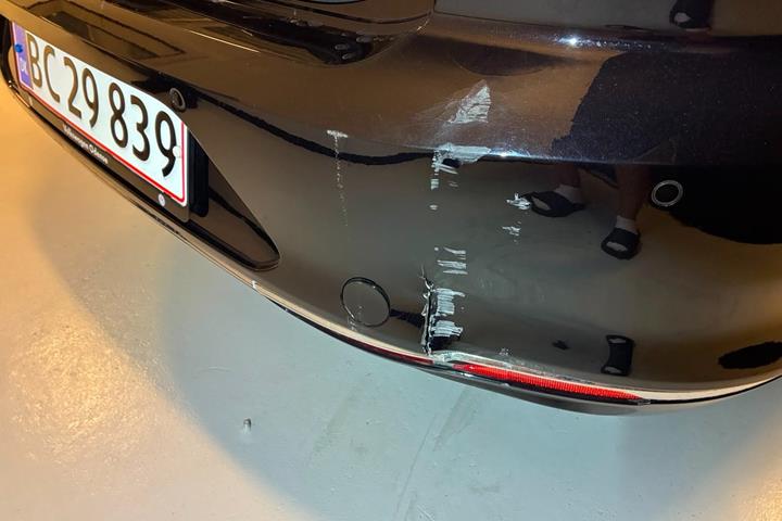 Sort VW Passat fra 2016