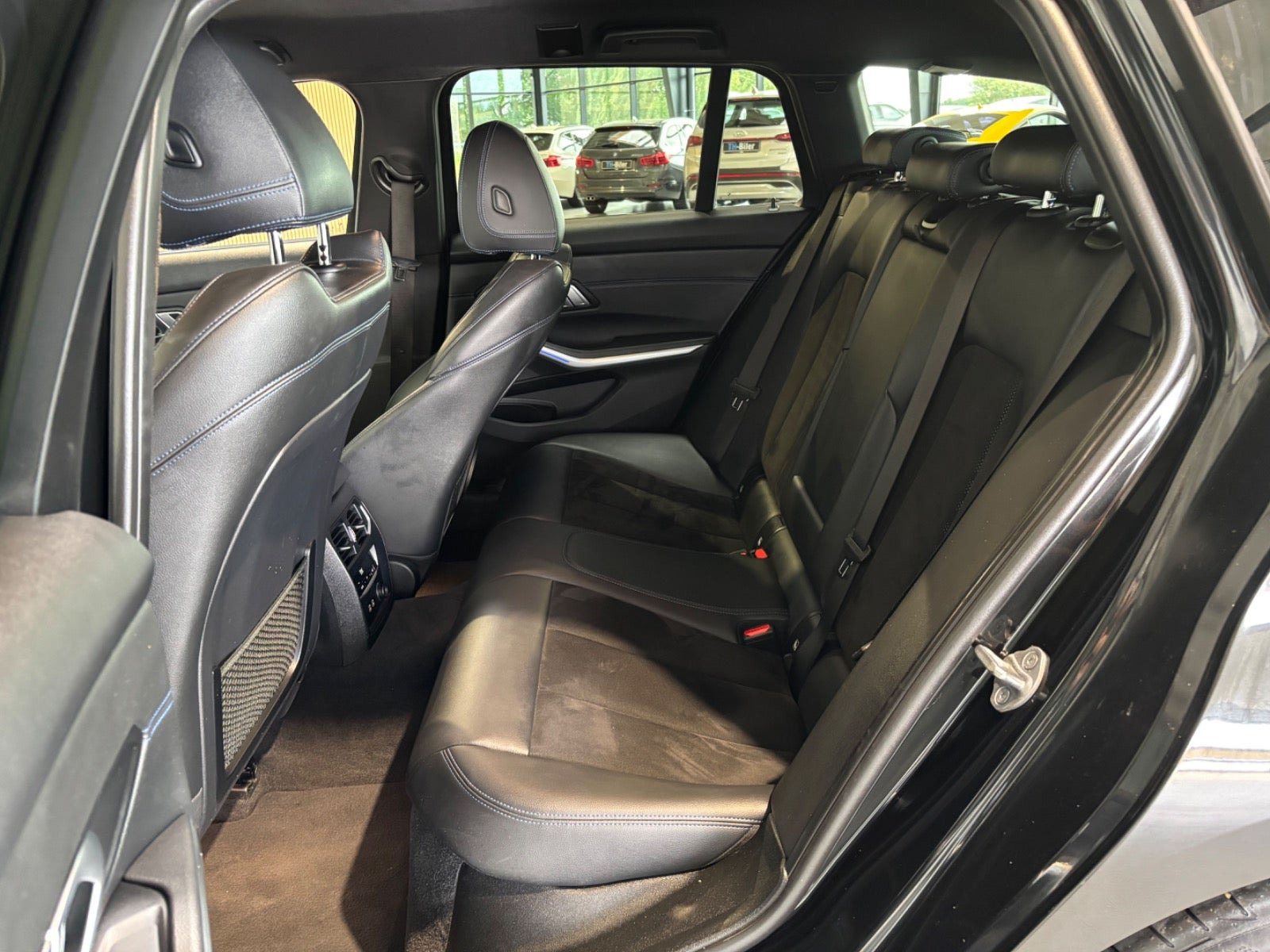 undefined BMW 320d fra 2020