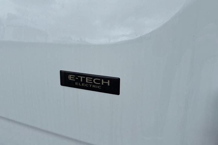 Hvid Renault Master V T35 fra 2025