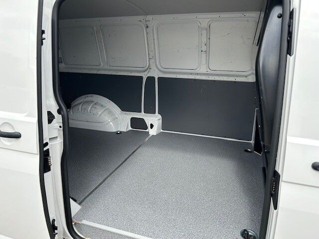 Hvid VW Transporter fra 2021
