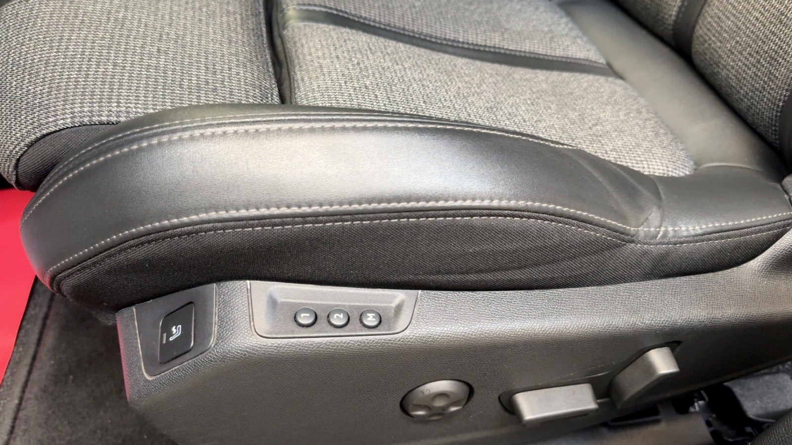undefined Peugeot 3008 fra 2019