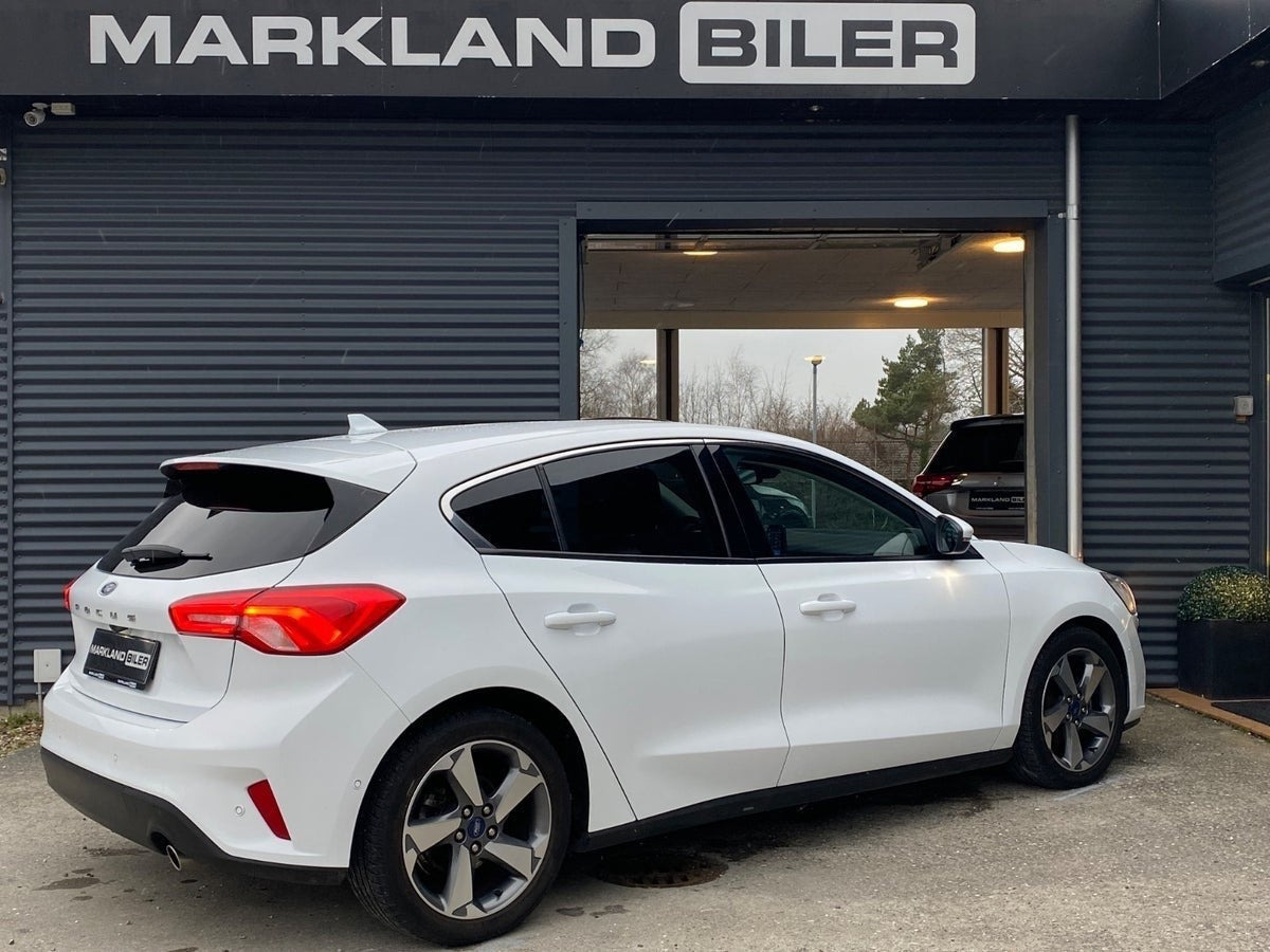 Hvid Ford Focus fra 2019