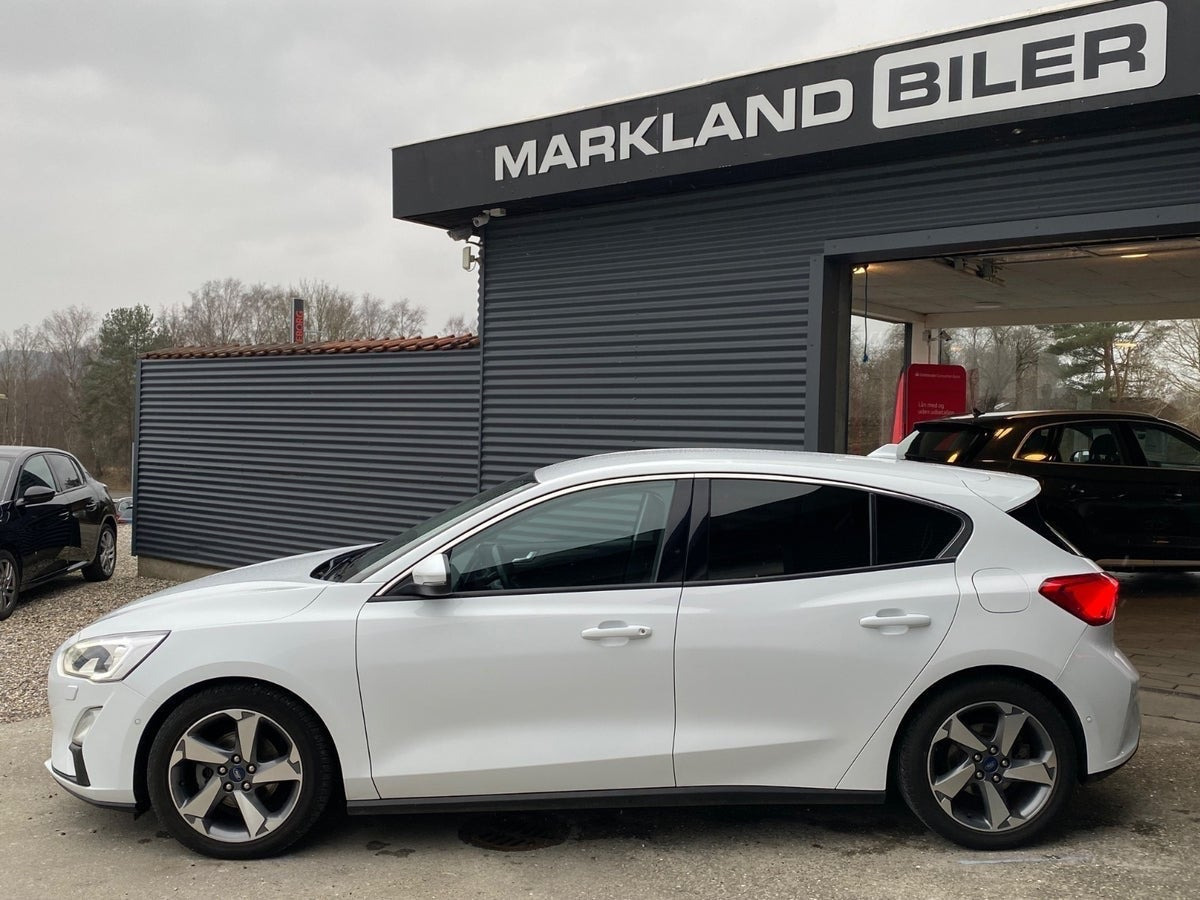 Hvid Ford Focus fra 2019