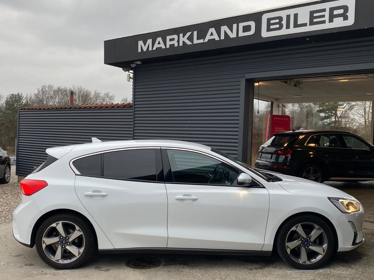 Hvid Ford Focus fra 2019