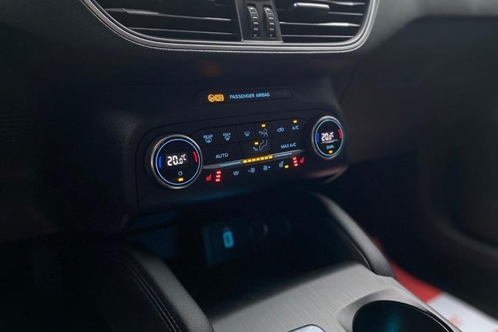 Hvid Ford Focus fra 2019
