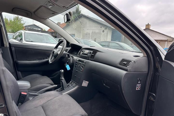Sort Toyota Corolla fra 2006