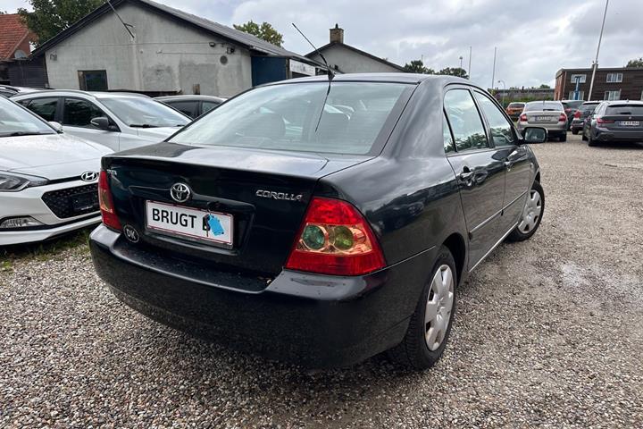 Sort Toyota Corolla fra 2006