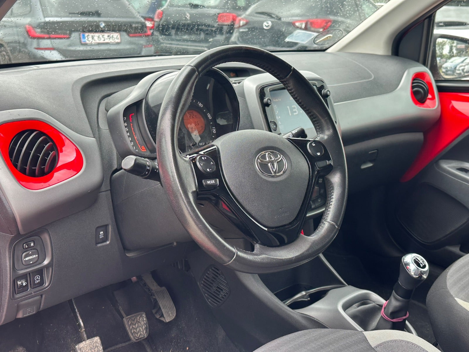 Rød Toyota Aygo fra 2019