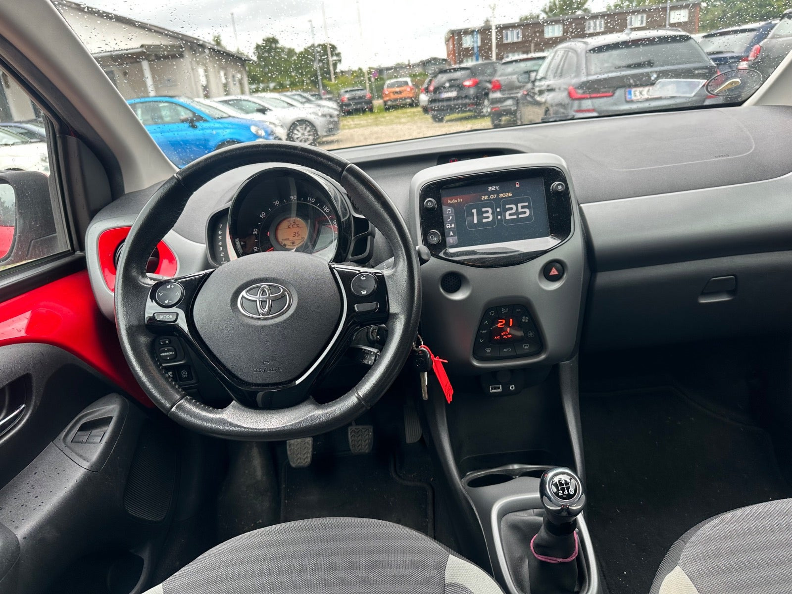 Rød Toyota Aygo fra 2019