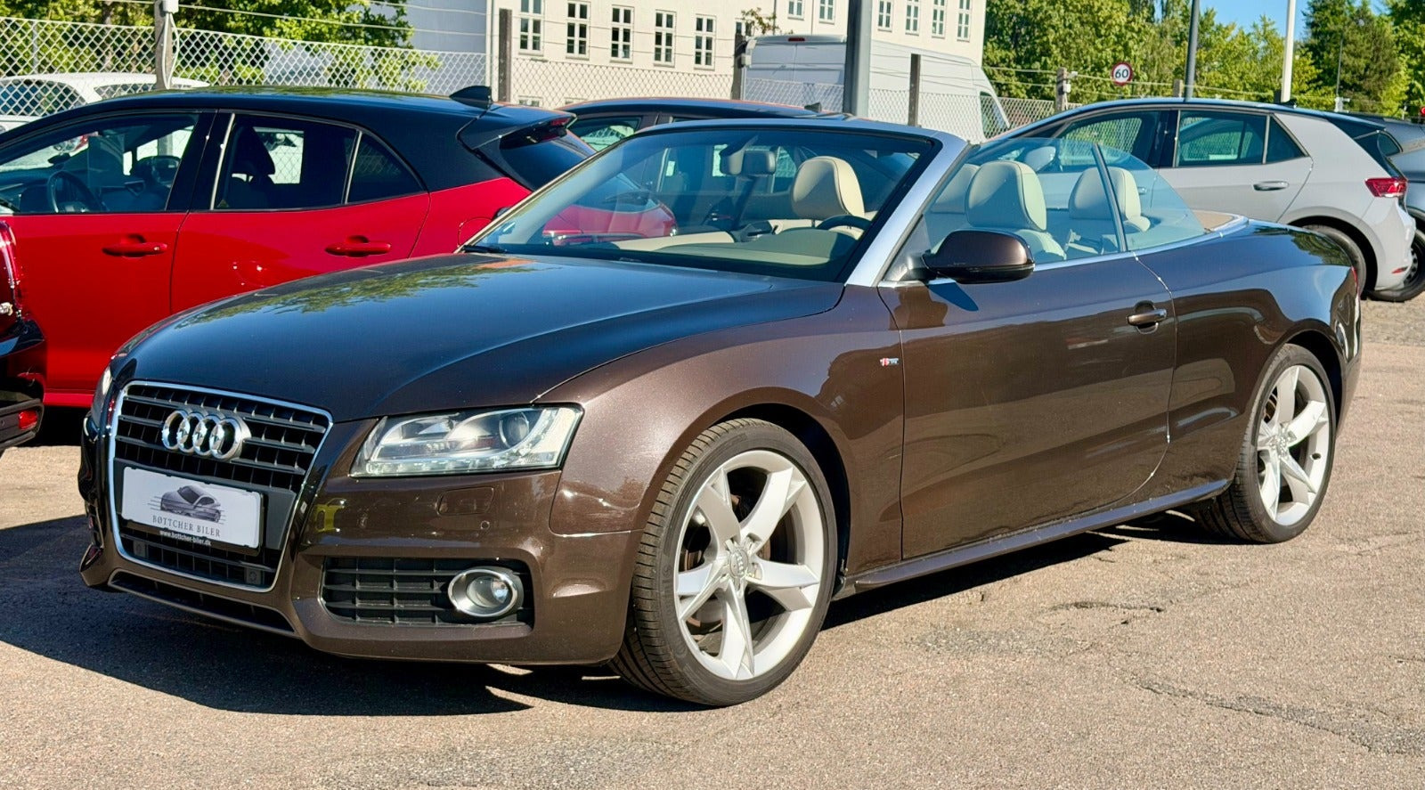 Brun Audi A5 fra 2010