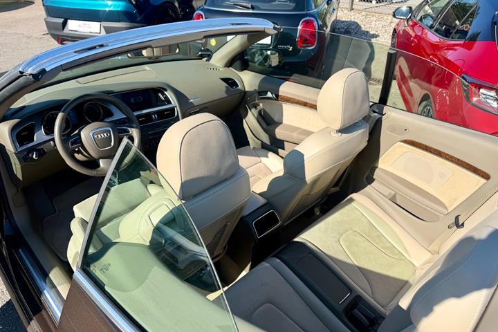 Brun Audi A5 fra 2010