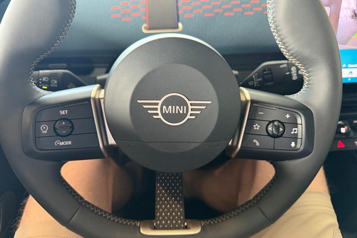Sølv Mini Aceman SE fra 2025