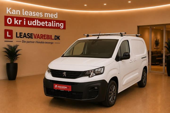 Hvid Peugeot Partner fra 2023