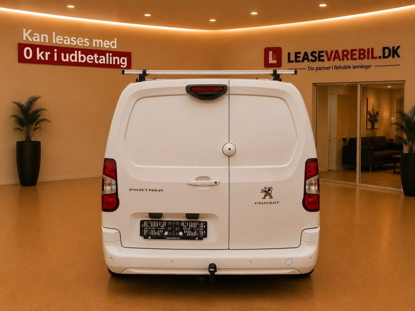 Hvid Peugeot Partner fra 2023