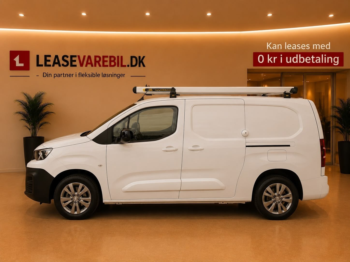 Hvid Peugeot Partner fra 2023