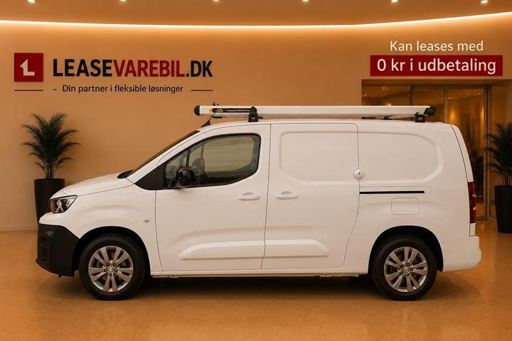 Hvid Peugeot Partner fra 2023