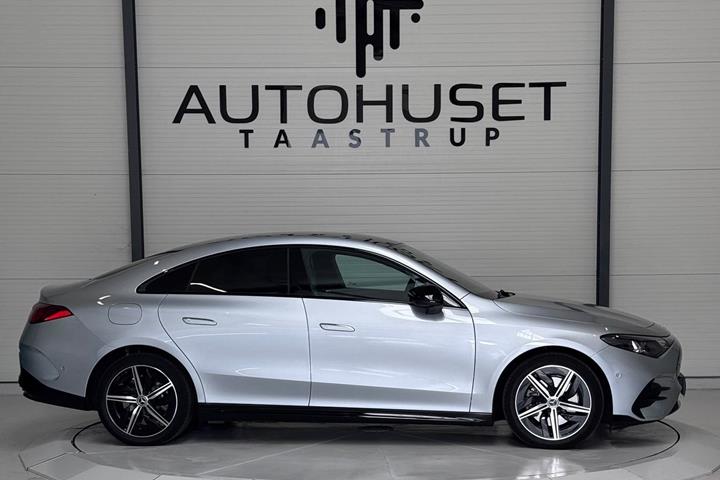 Sølv Mercedes CLA250+ fra 2026