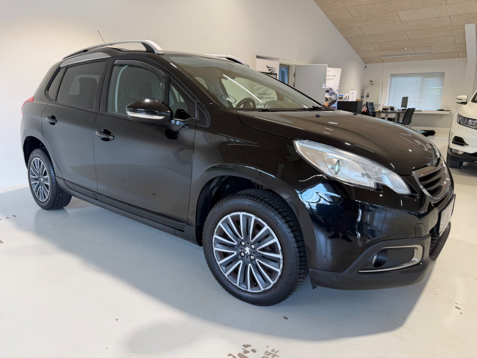 Peugeot 2008 1,2 VTi 82 Active Sky