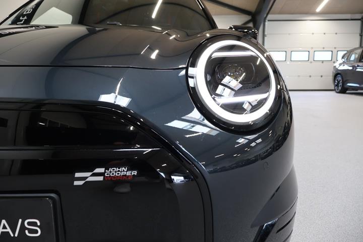 Grå Mini Cooper SE fra 2024