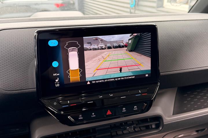 Grøn VW ID.Buzz fra 2023