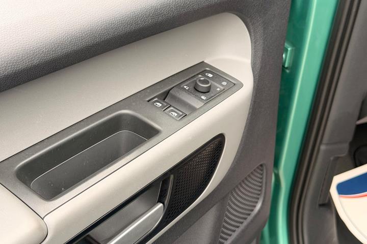 Grøn VW ID.Buzz fra 2023