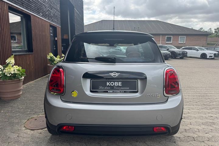 Grå Mini Cooper SE fra 2023