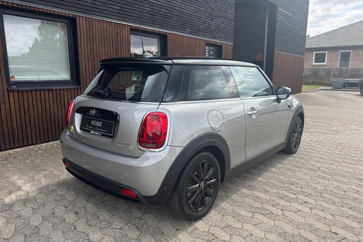 Grå Mini Cooper SE fra 2023