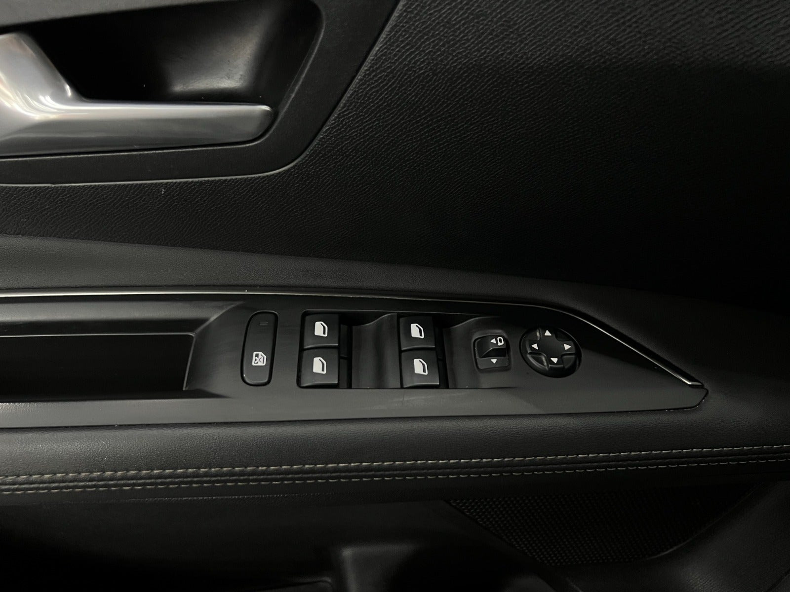 undefined Peugeot 3008 fra 2020