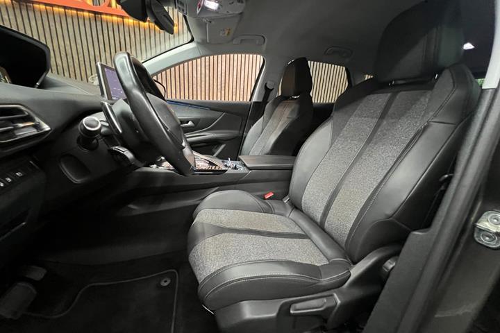 undefined Peugeot 3008 fra 2020