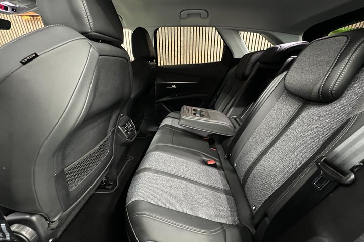 undefined Peugeot 3008 fra 2020