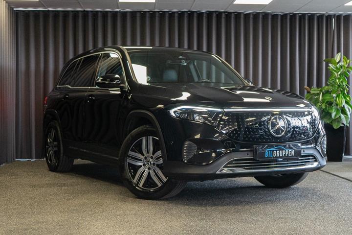 Sort Mercedes EQB250+ fra 2024