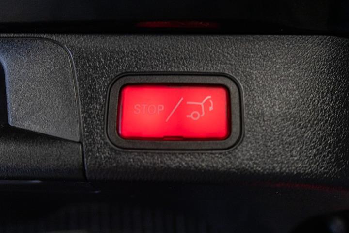 Sort Mercedes EQB250+ fra 2024