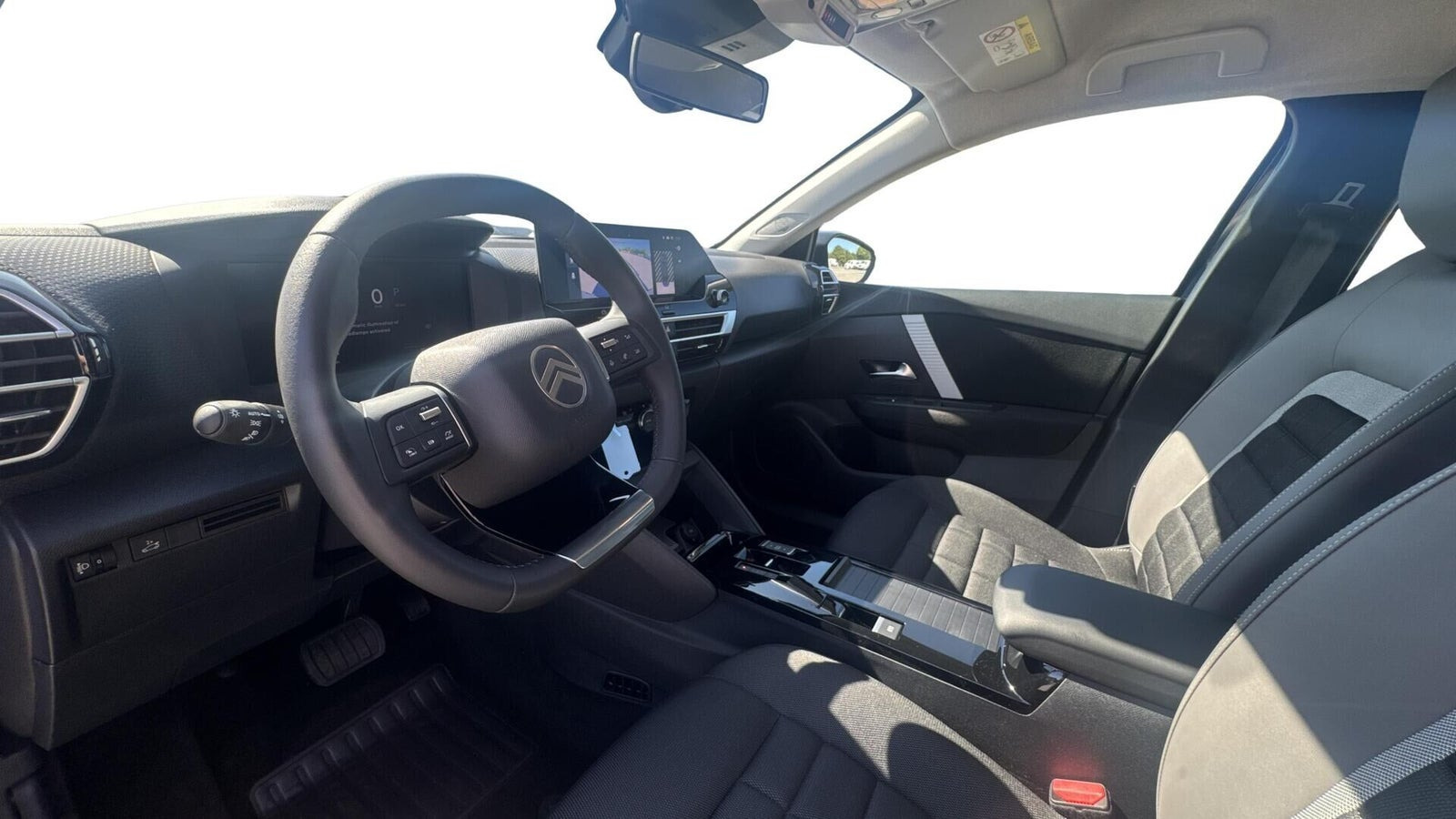 Blå Citroën ë-C4 X fra 2025