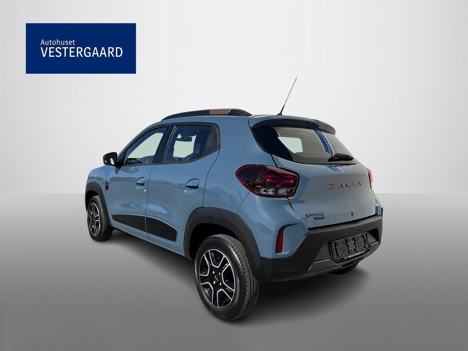 Blå Dacia Spring fra 2023