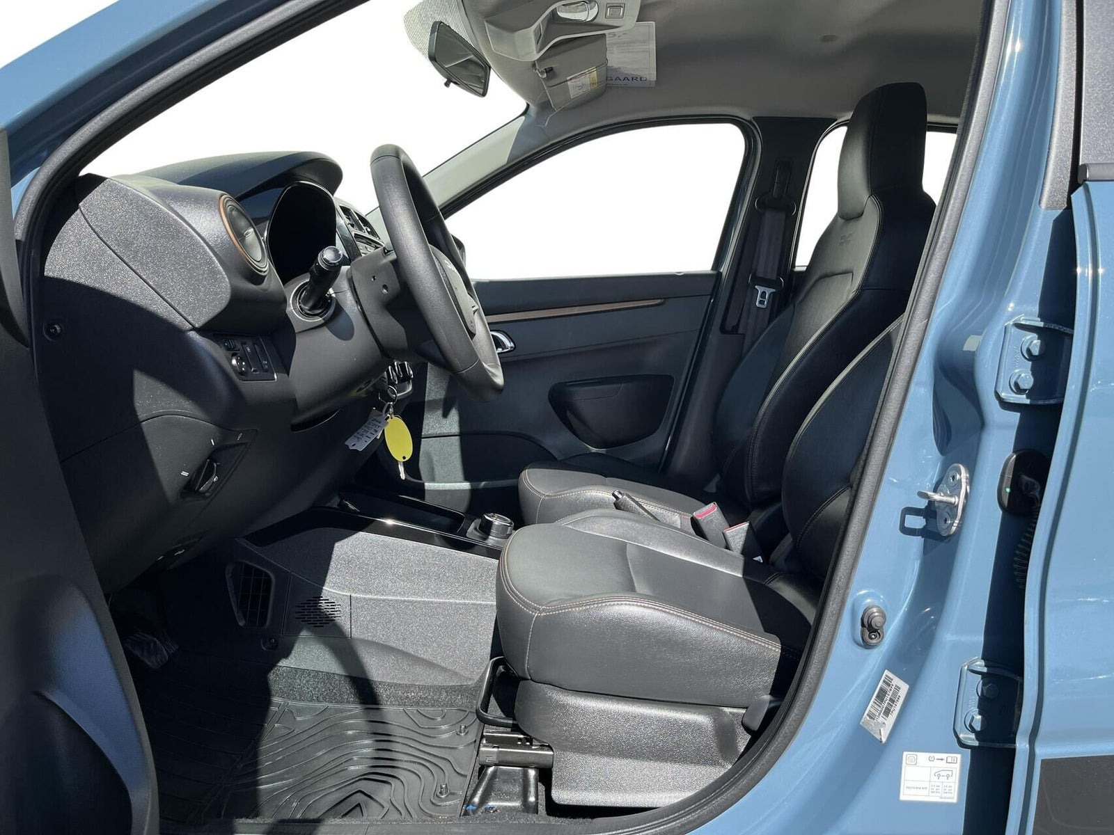 Blå Dacia Spring fra 2023
