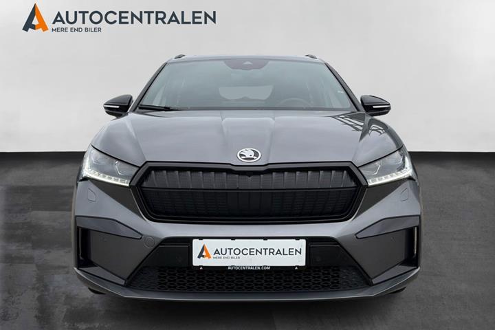 Grå Skoda Enyaq fra 2025