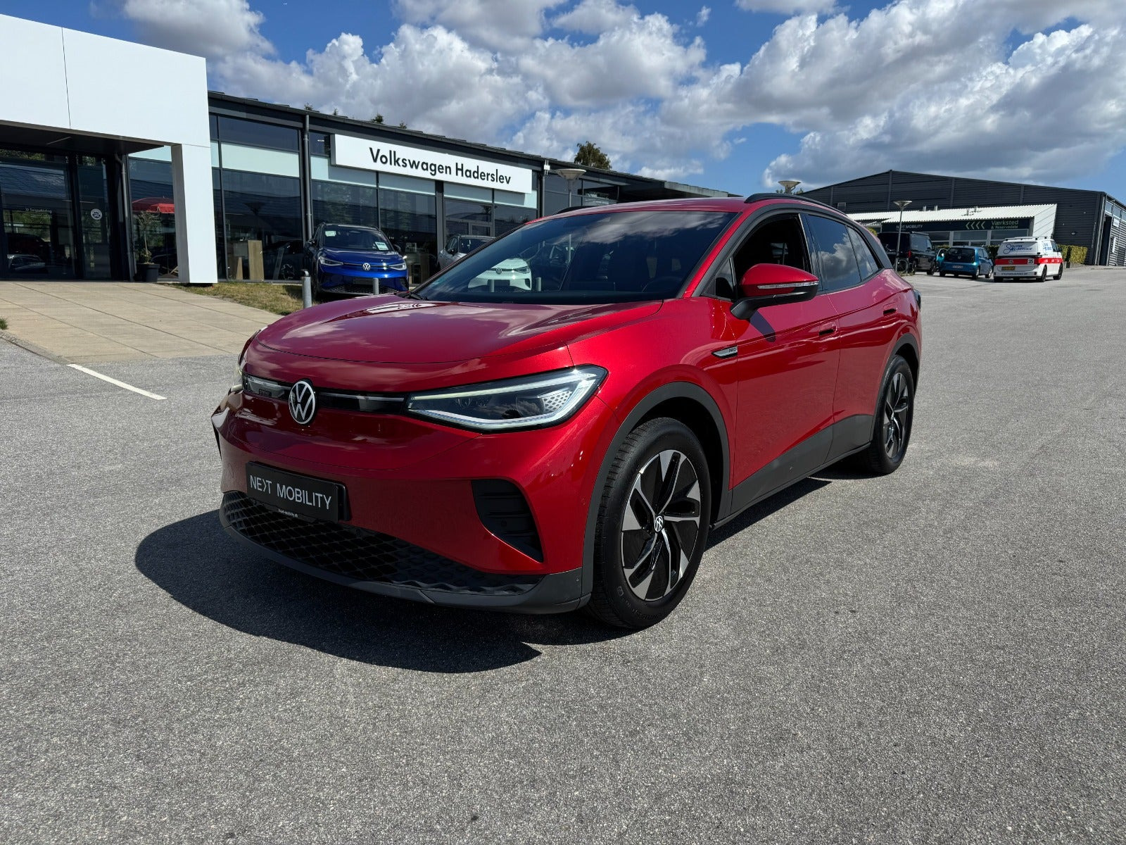 Rød VW ID.4 fra 2022 set udefra