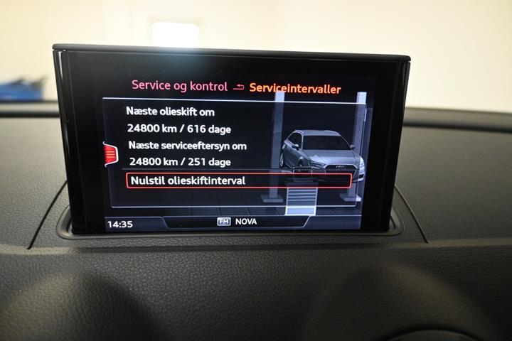 Grå Audi A3 fra 2019