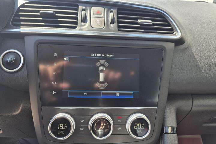 Blå Renault Kadjar fra 2019