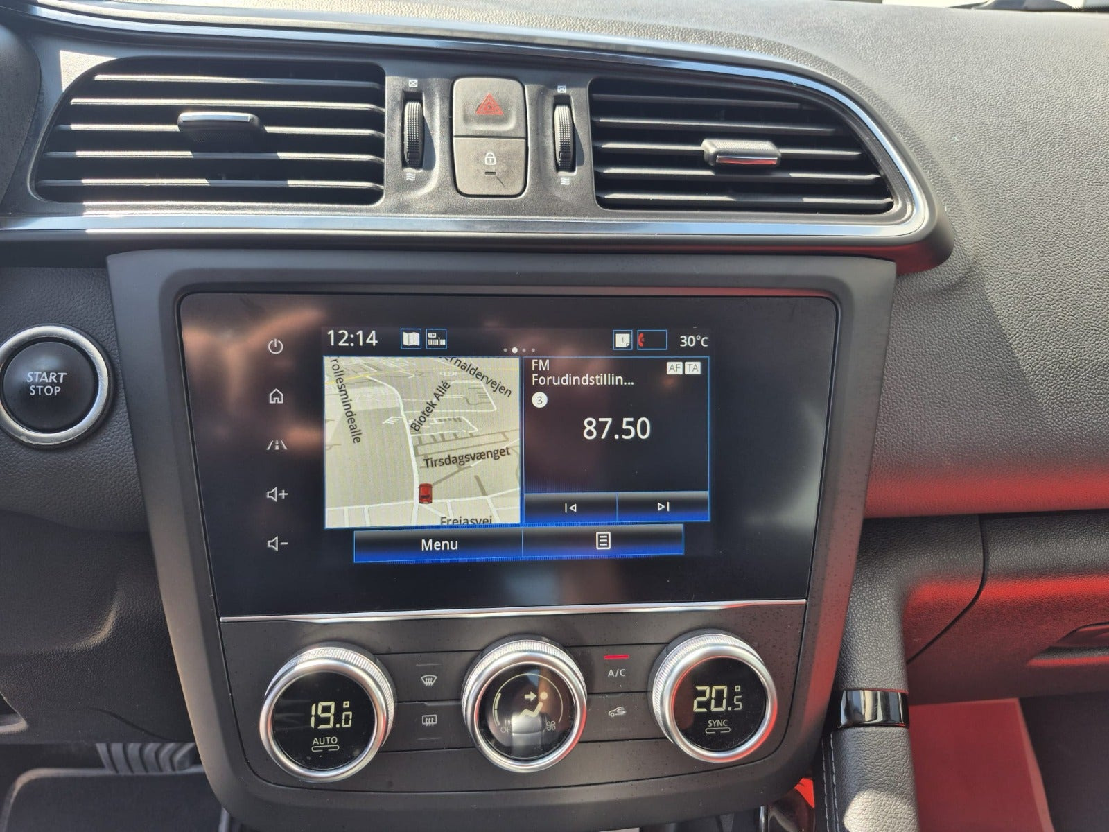 Blå Renault Kadjar fra 2019