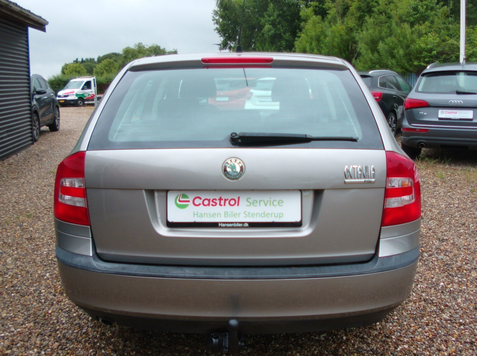 Beige Skoda Octavia fra 2009