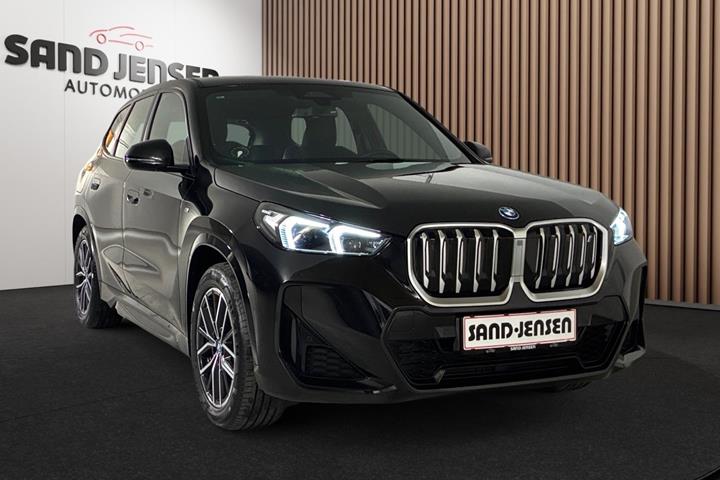 Sort BMW iX1 fra 2024