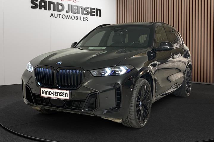 Sort BMW X5 fra 2024