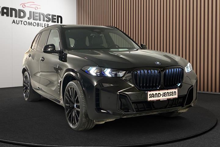 Sort BMW X5 fra 2024