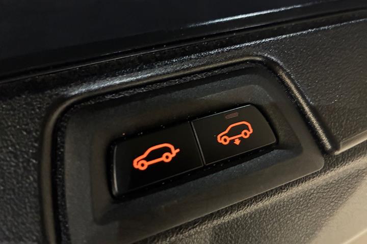 Sort BMW X5 fra 2024
